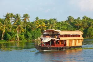 DAY 05 - Alleppey / Kumarakom – Kovalam